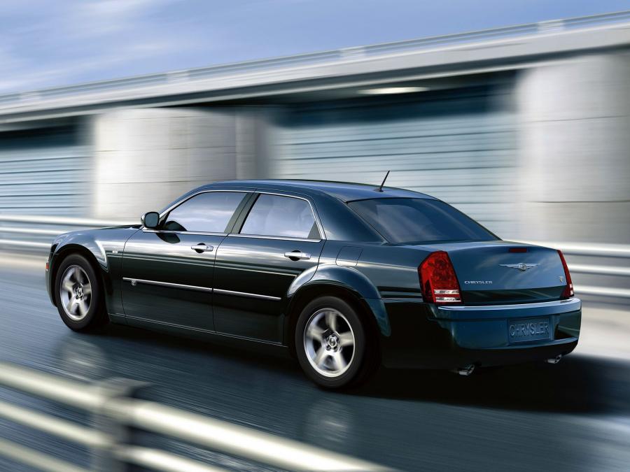  Chrysler 300C 2007 года  (EU) (фото 21 из 21)